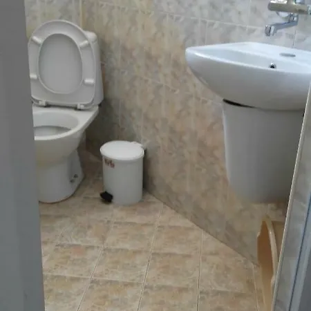 Levterovi Guest